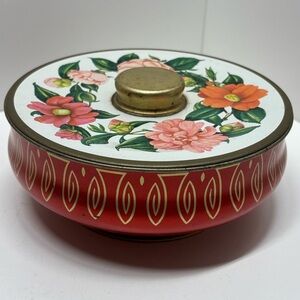 Beautiful vintage Daintee Toffee tin from England
